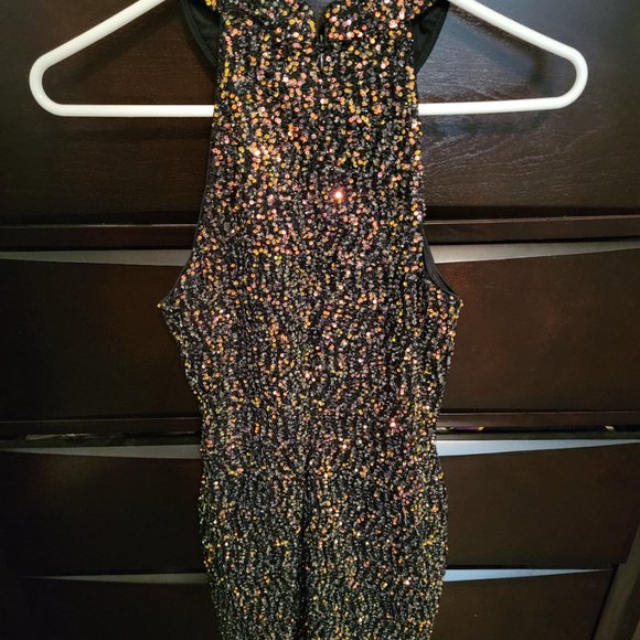 Asymmetrical Hem Sequin Halter Dress - Picture 6 of 7